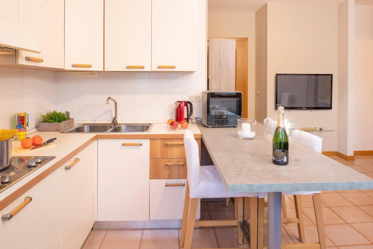 Casa Davide Apartment Bardolino Bagian luar foto